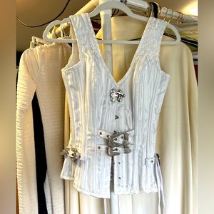 NWT fully-boned white corset with metal front busk & buckle/latch detail